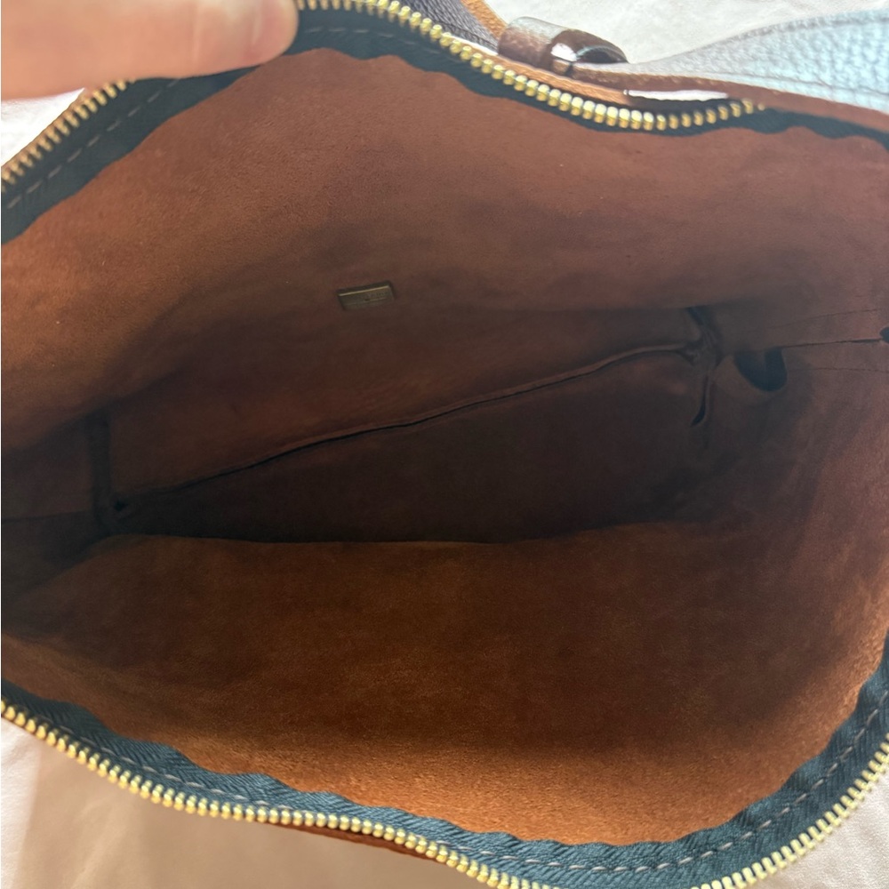 NWT Portland Leather large Dark Brown Leather Shoulder Bag - Picture 3 of 4